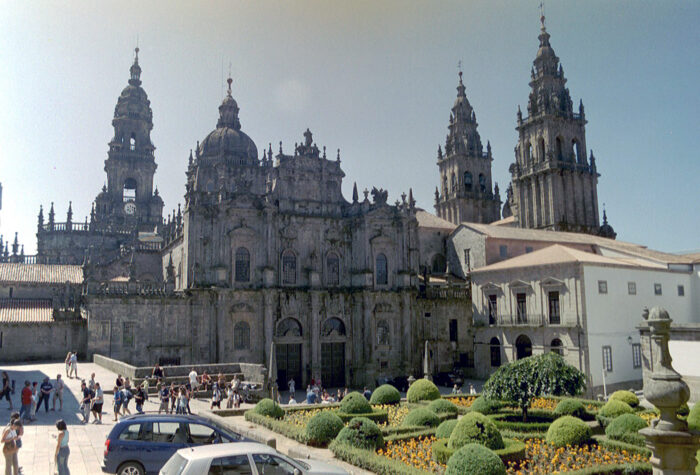 cathedral_square_santiago_de_compostela1